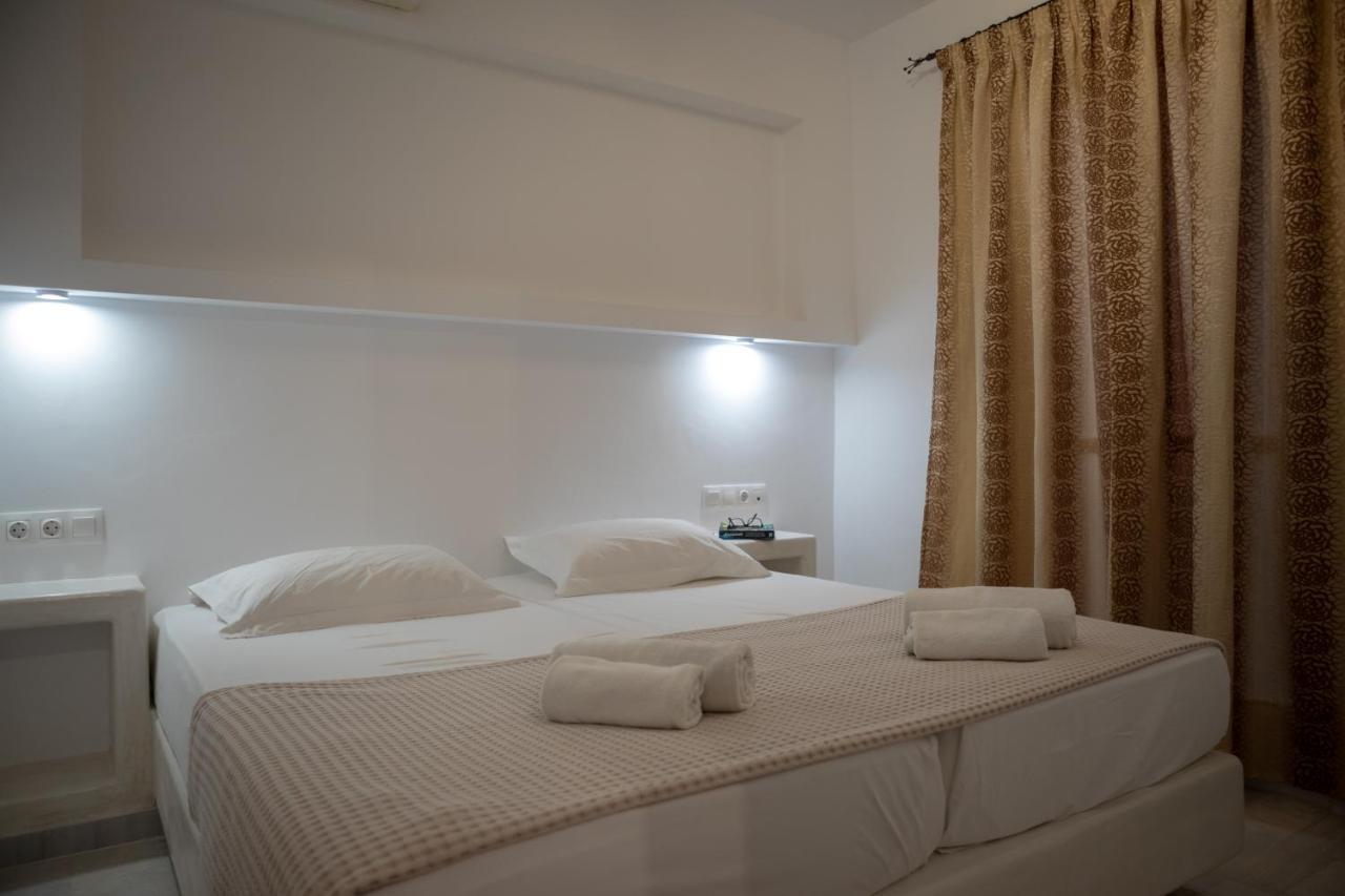 Aphrodite Hotel & Apartments Chora  Bagian luar foto