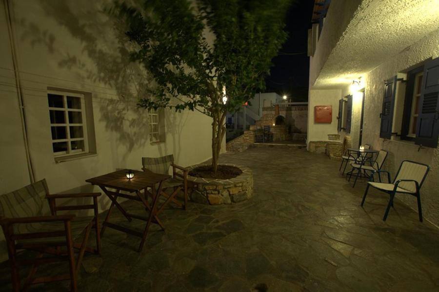 Aphrodite Hotel & Apartments Chora  Bagian luar foto