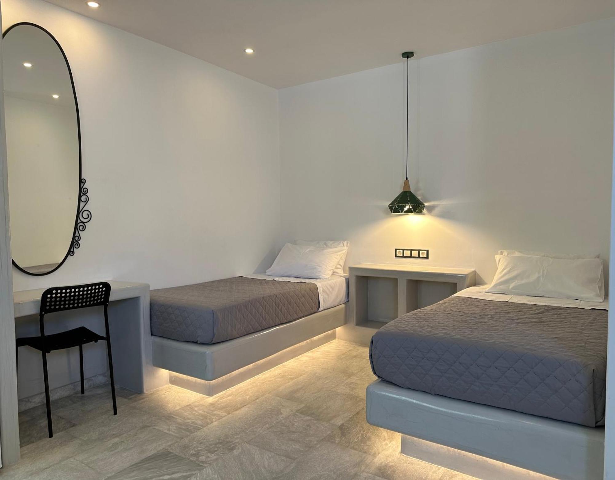 Aphrodite Hotel & Apartments Chora  Bagian luar foto