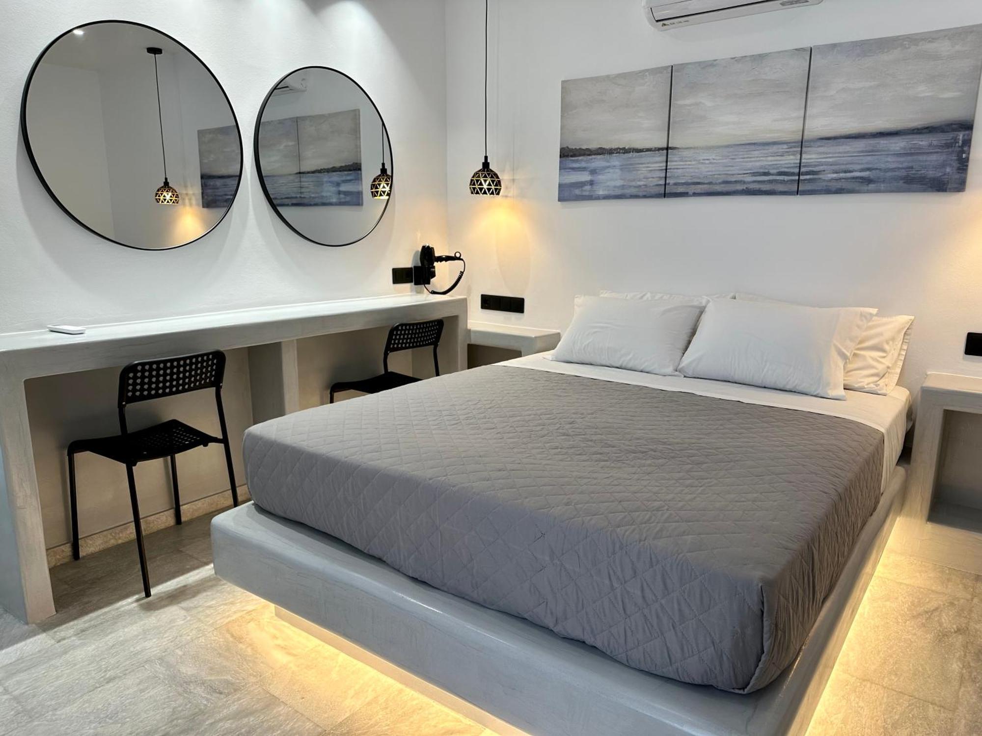 Aphrodite Hotel & Apartments Chora  Bagian luar foto