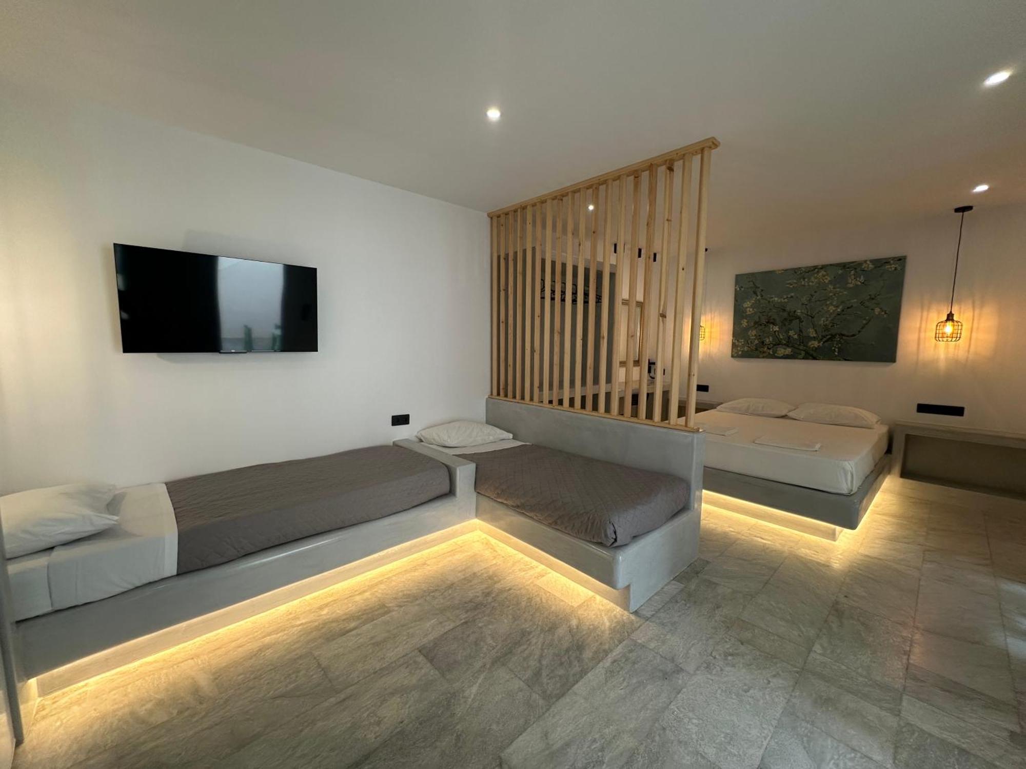 Aphrodite Hotel & Apartments Chora  Bagian luar foto