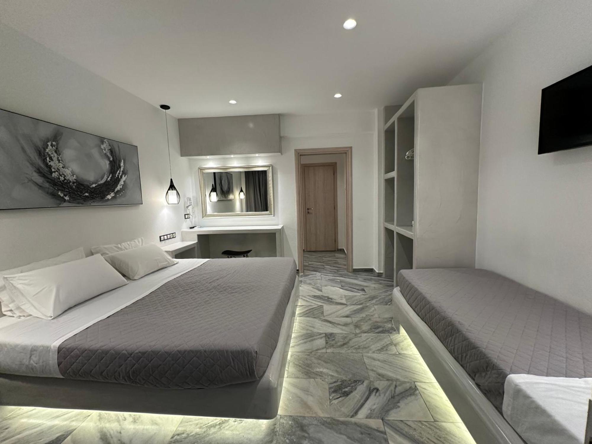 Aphrodite Hotel & Apartments Chora  Bagian luar foto